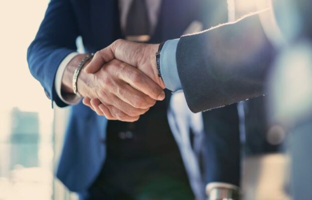 Social selling na LinkedIn – co działa, a co tylko marnuje Twój czas?